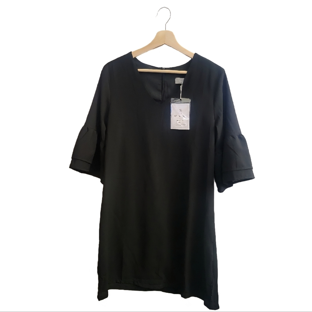 NWT BELONGSCI Size M Black Wedding Guest Bell Sleeve Shift Dress Mini